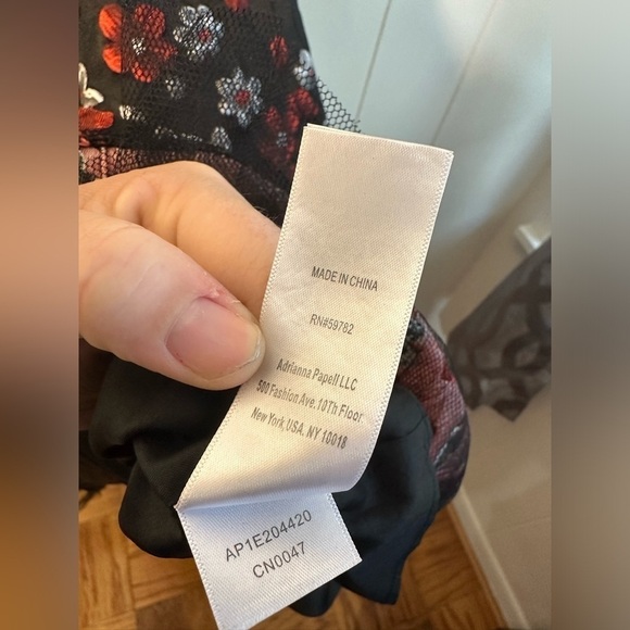 Adrianna Papell Black Floral Embroidered Midi Dress Women’s Size 8 - Picture 10 of 10